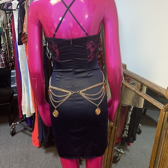 Rubber Ducky satin like sexy peekaboo lace dress - Picture 4 of 11